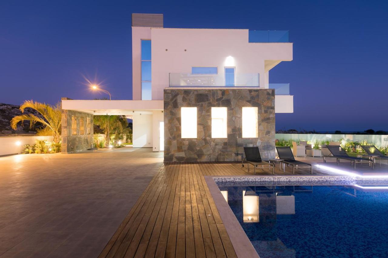 Sea Pearl Beachfront Villas - Breeze Agia Napa Exterior foto